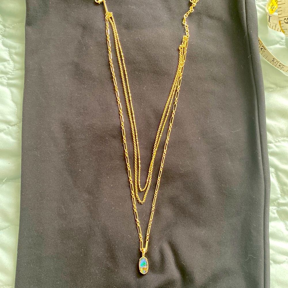 Kendra Scott Three Chain necklace